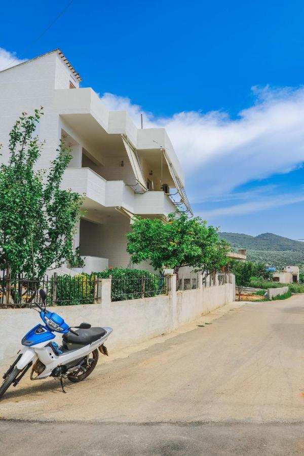 Vila Fredi Ksamil Exterior photo