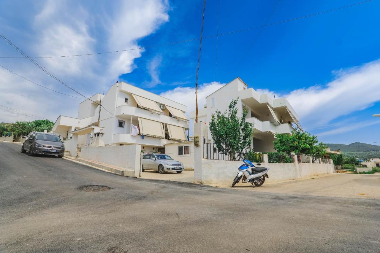 Vila Fredi Ksamil Exterior photo